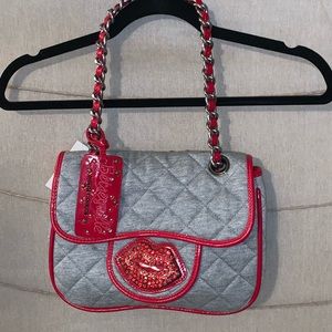 NWT Betsey Johnson Betseyville Quilted Lip Purse